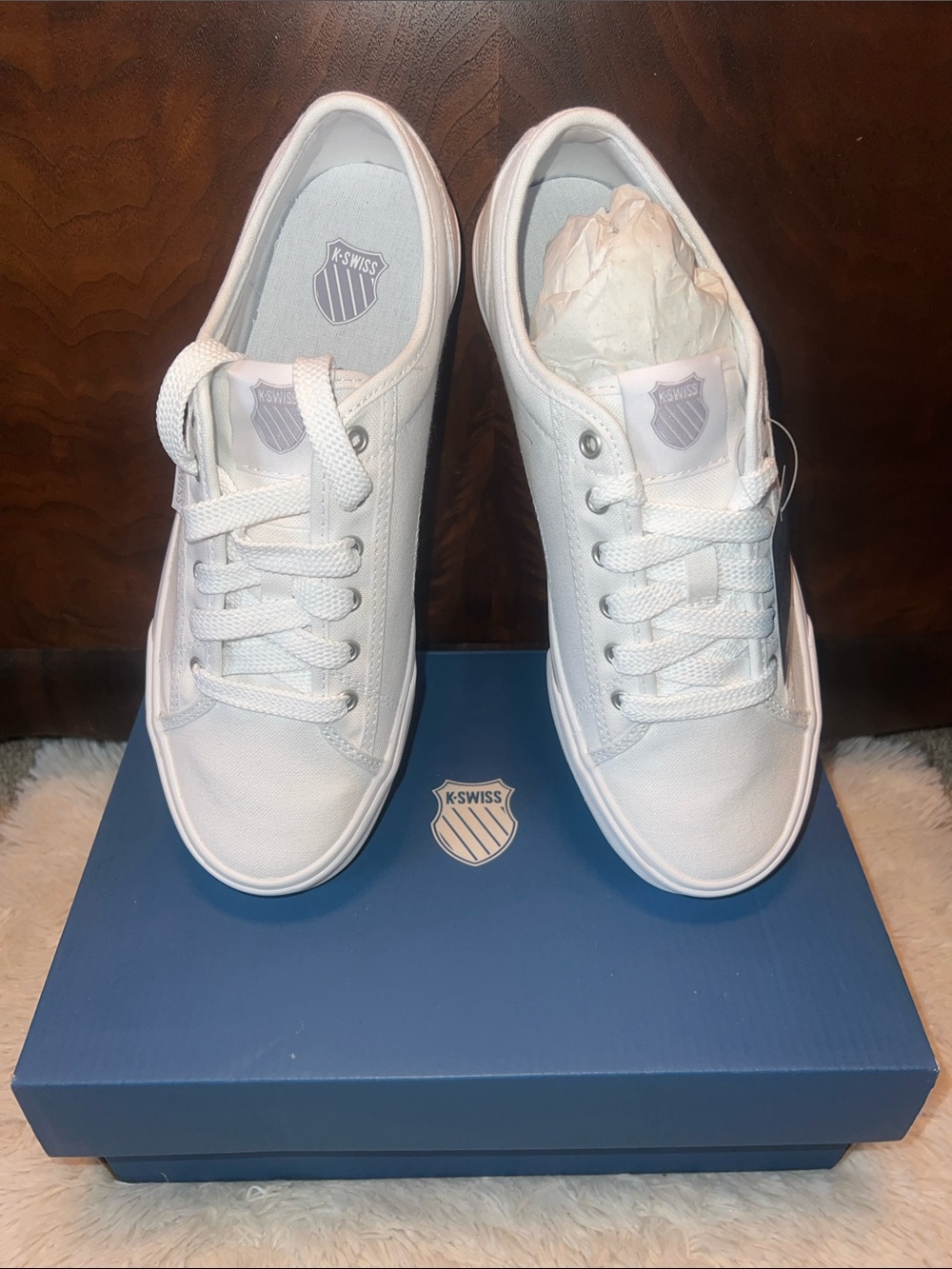 K•SWISS WOMEN’S PORT LOW SNEAKER